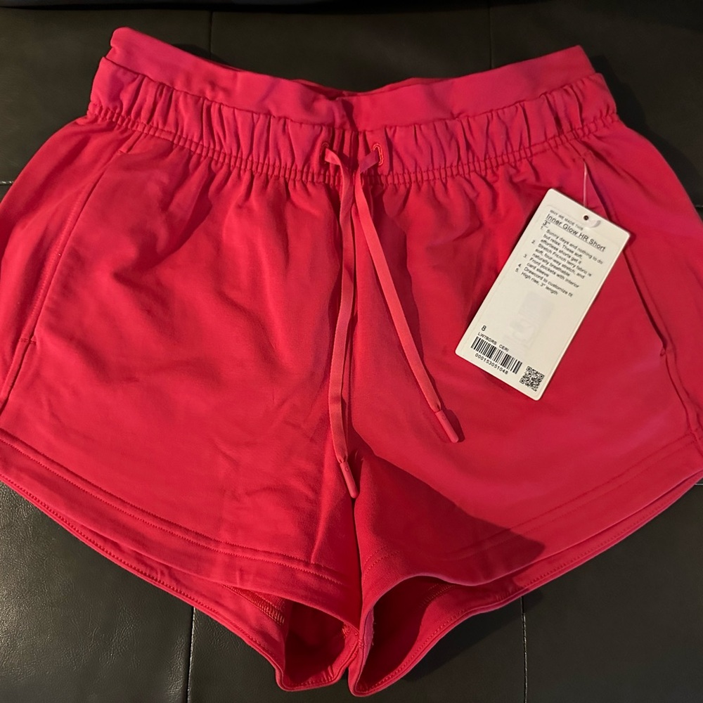 Lululemon Inner Glow High Rise Short 3” in Cherry Mist Size 8 NWT